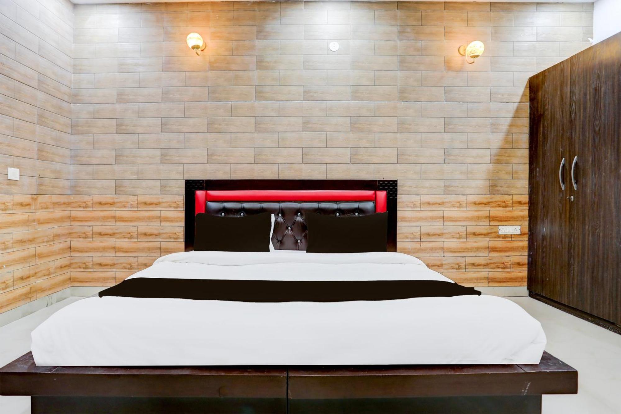 Hotel O Gupta Residency Noida Buitenkant foto