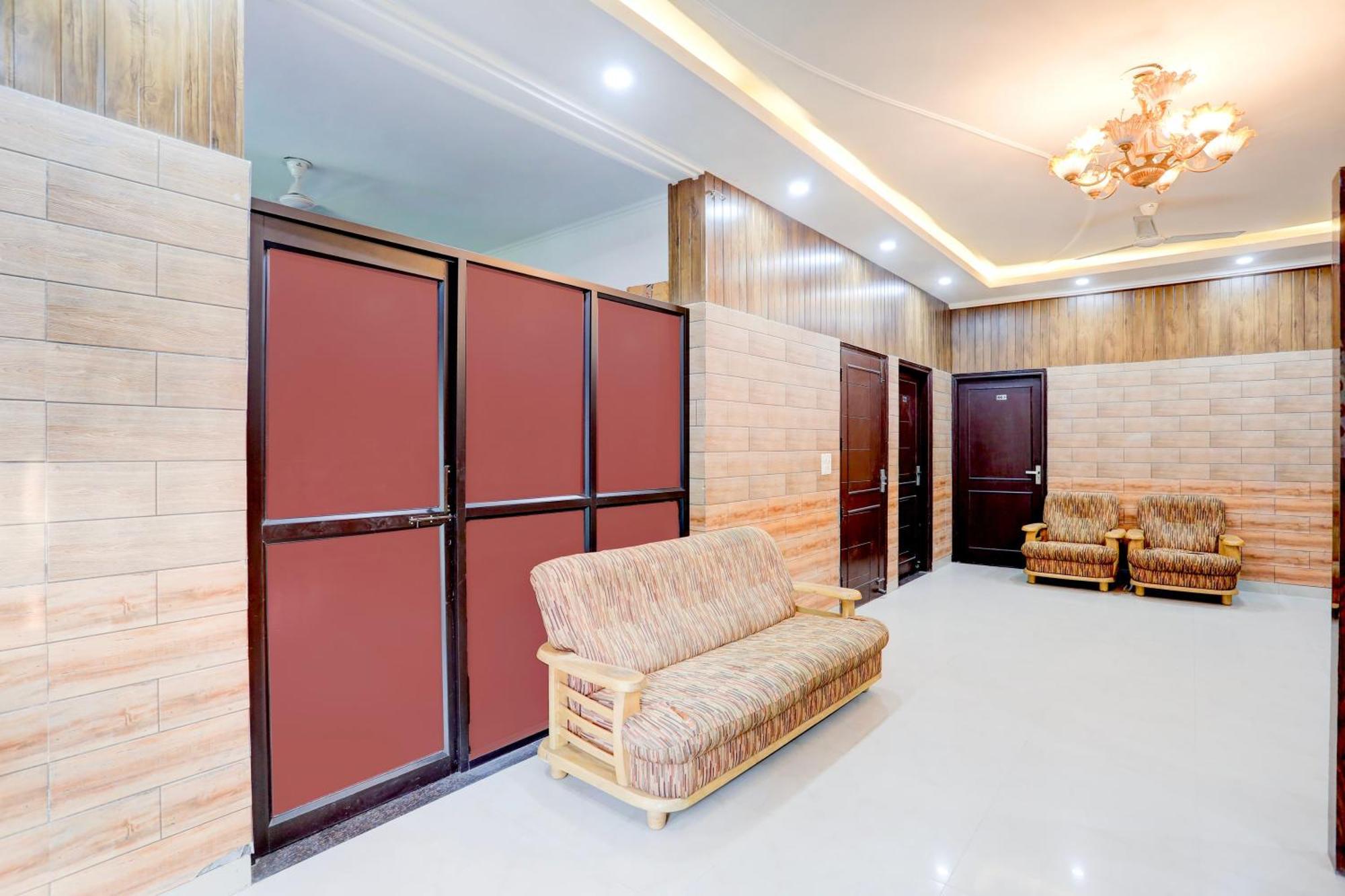 Hotel O Gupta Residency Noida Buitenkant foto