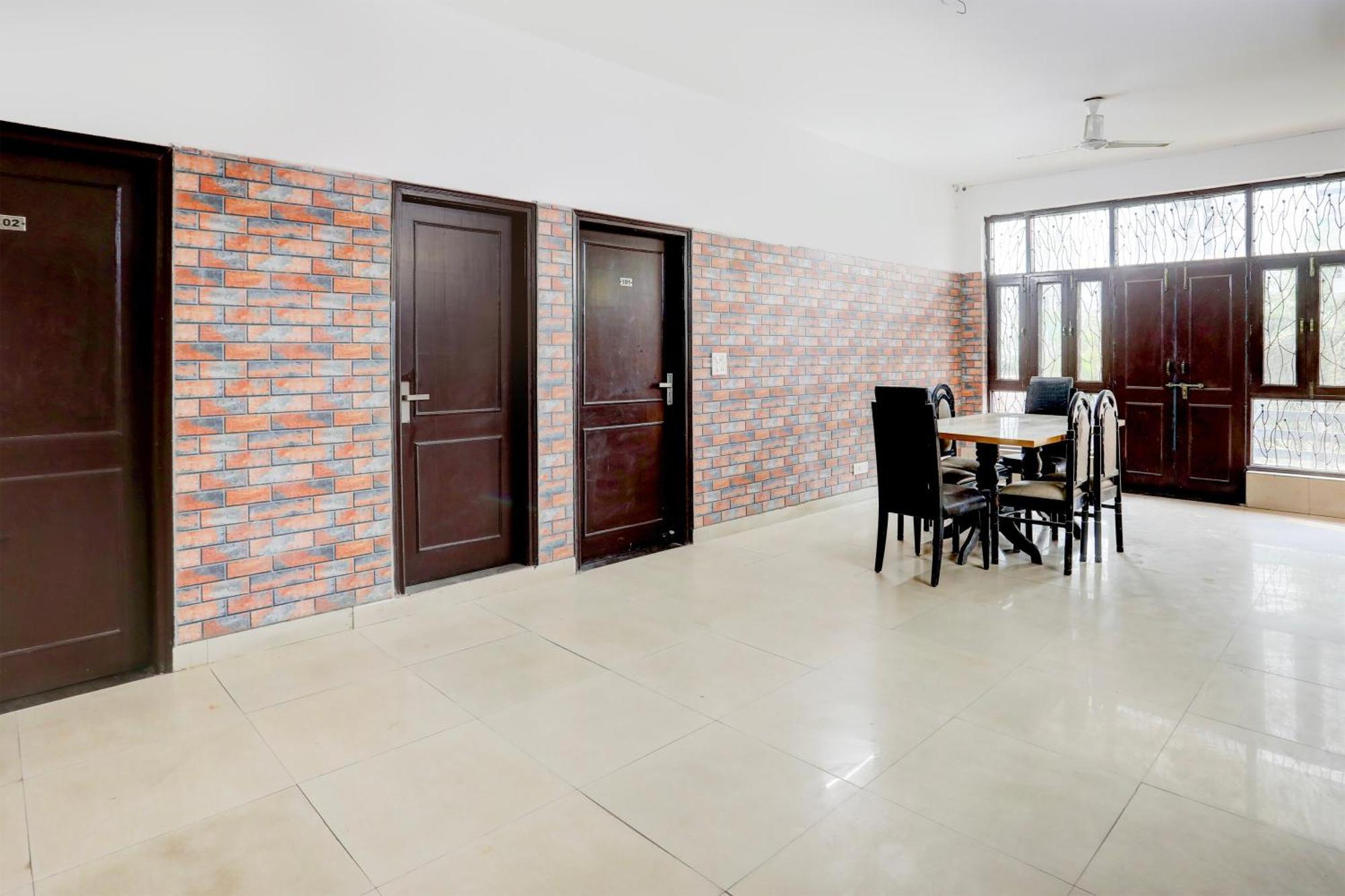 Hotel O Gupta Residency Noida Buitenkant foto